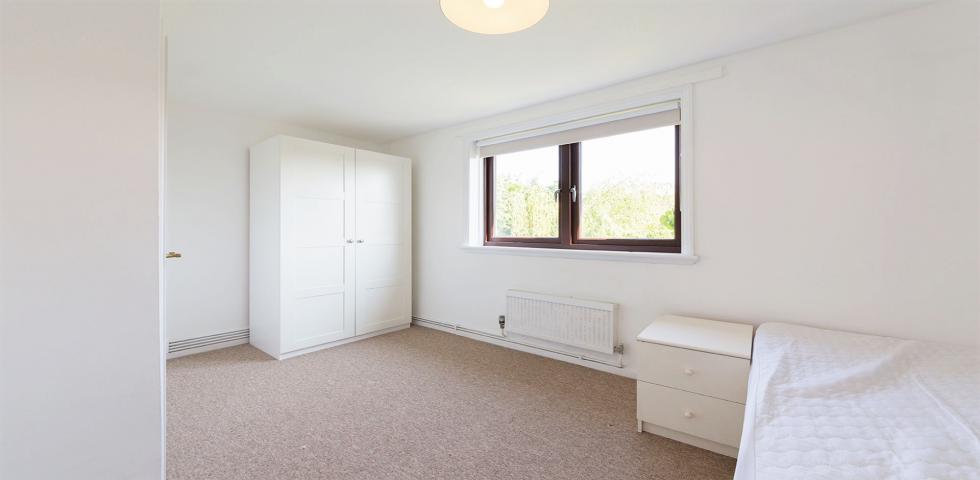 			PRIVATE GARDEN, 4 Bedroom, 1 bath, 1 reception House			 Crown Close , WEST HAMPSTEAD
